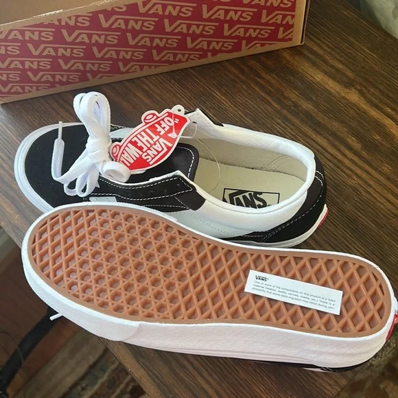 NWT Vans Shoes unisex Men’s size 7.5, Women’s Size 9. - Picture 5 of 8